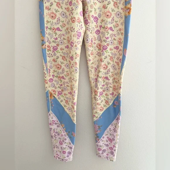 LoveShackFancy x Bandier Mixed Print Floral Leggings - Picture 13 of 16